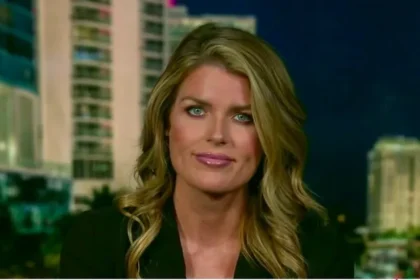 Private Signal Texts Reveal Trump-Handpicked Prosecutor Secretly Messaging Reporter